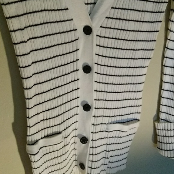 Sweater - Picture 2 of 4